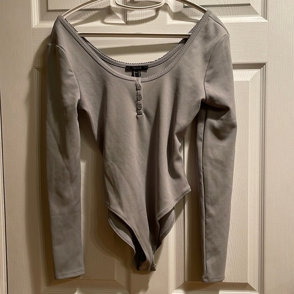 Victoria secrets medium long sleeve ribbed gray bodysuit nwt - Picture 1 of 6